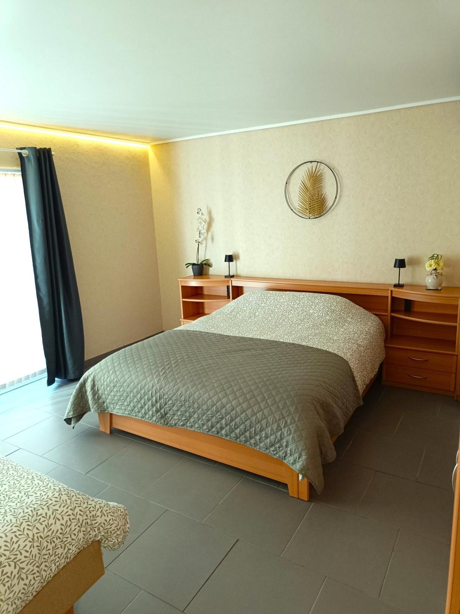 Hoeve Hofgaarde Heers Ngoại thất bức ảnh